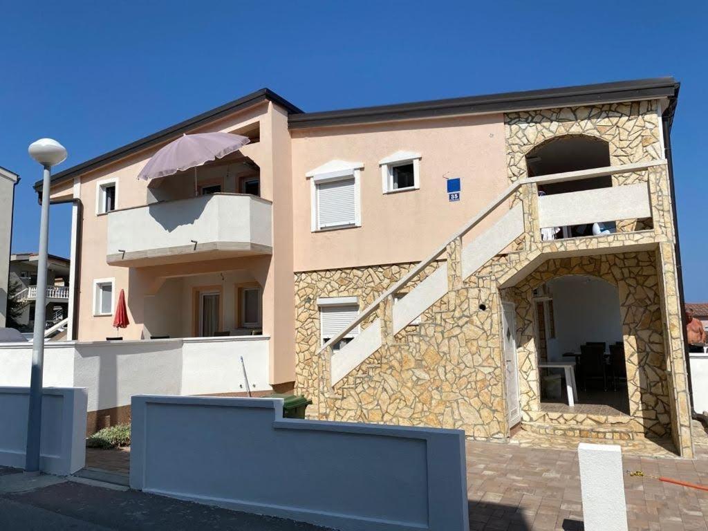 Apartmani Darija Vir Zewnętrze zdjęcie